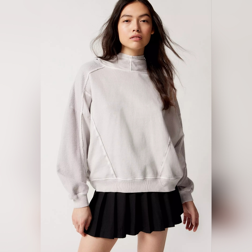 NWT Out From Under Ollie Sweatshirt Sz L